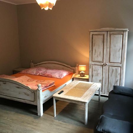 Kawalerka Fredry 3/12 Appartement Poznań Buitenkant foto